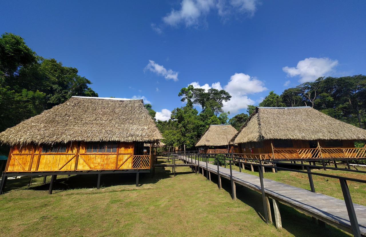 Green Forest Ecolodge Puerto Montufar エクステリア 写真